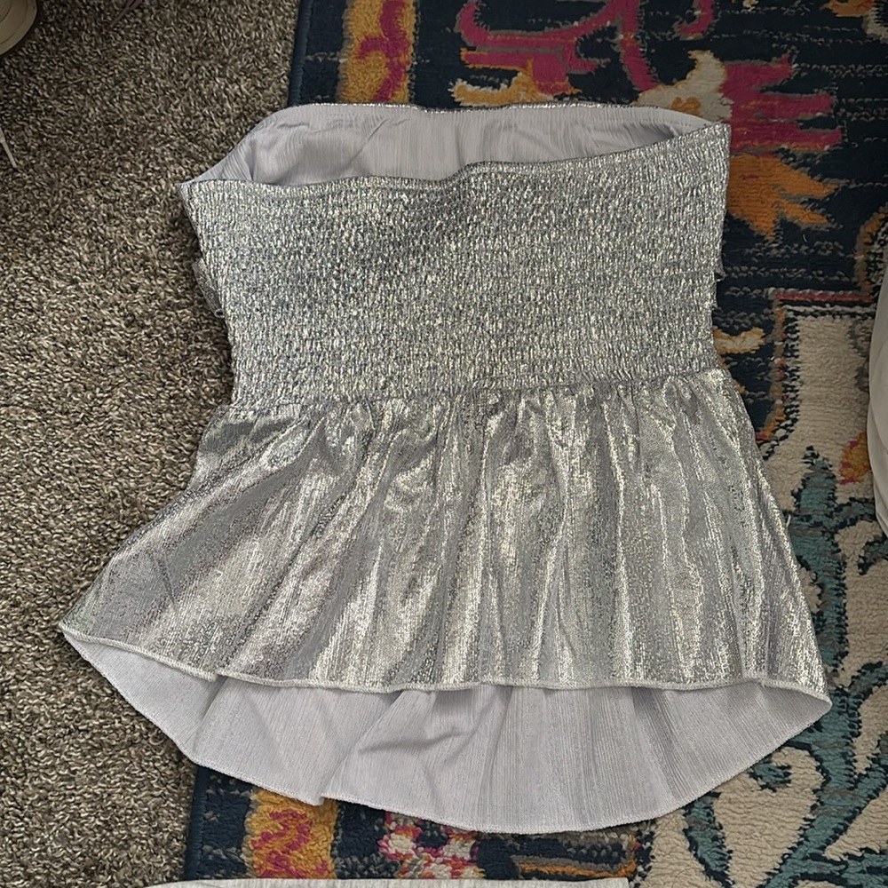 Metallic Top - Picture 3 of 3